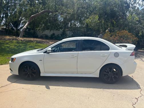 White 2015 Mitsubishi Lancer GT