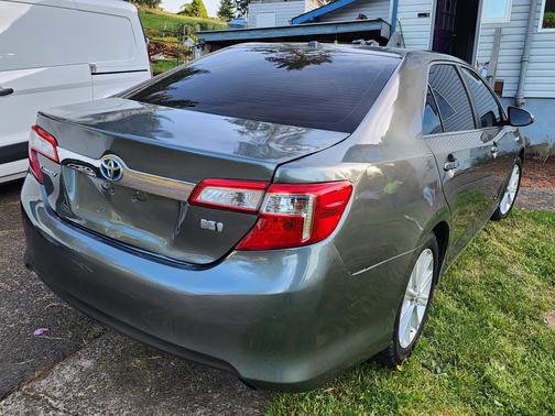2013 Toyota Camry Hybrid XLE