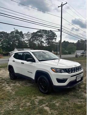 White 2018 Jeep Compass Sport