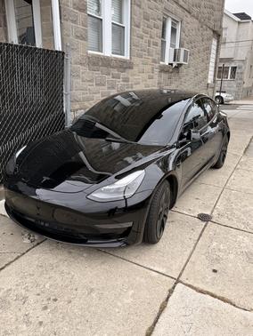 Black 2022 Tesla Model 3 Base