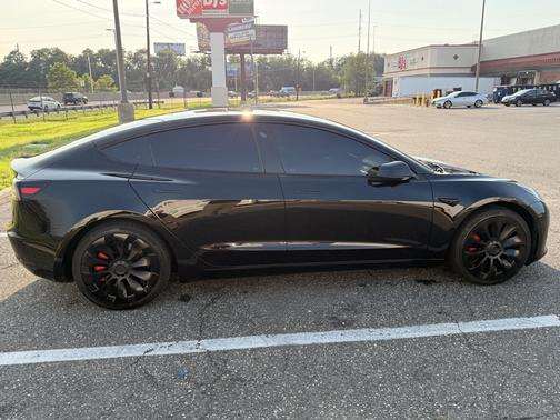 Black 2022 Tesla Model 3 Base