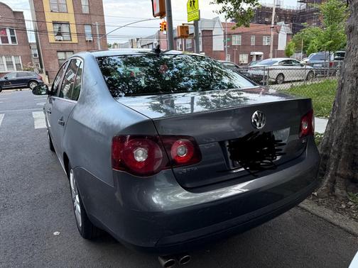 Gray 2010 Volkswagen Jetta Limited Edition