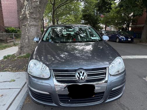 Gray 2010 Volkswagen Jetta Limited Edition