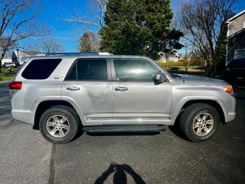 Silver 2010 Toyota 4Runner SR5