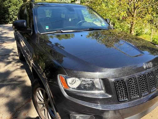Black 2014 Jeep Grand Cherokee Limited