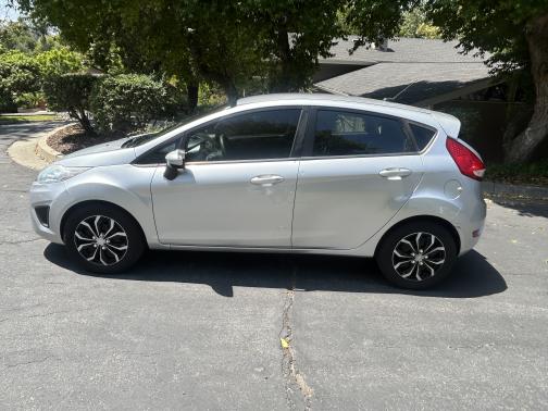 2012 Ford Fiesta SE