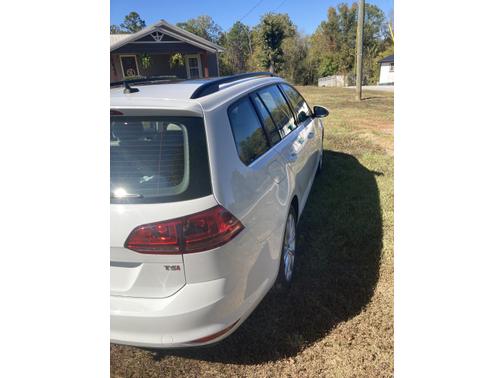 2017 Volkswagen Golf SportWagen TSI SE