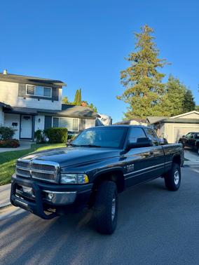 Gray 2001 Dodge Ram 1500 Quad Cab