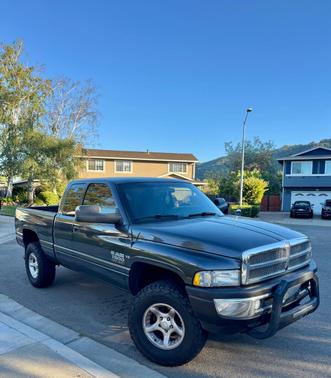 Gray 2001 Dodge Ram 1500 Quad Cab