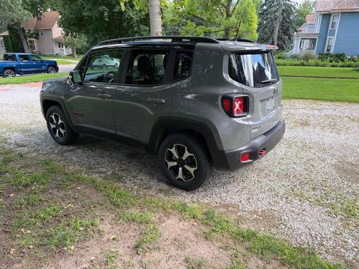 Gray 2022 Jeep Renegade Trailhawk