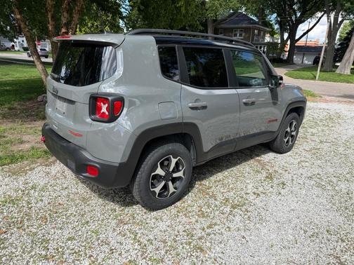 Gray 2022 Jeep Renegade Trailhawk