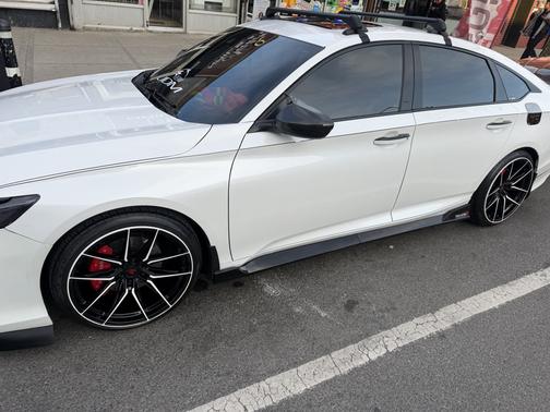 White 2018 Honda Accord Sport 2.0T