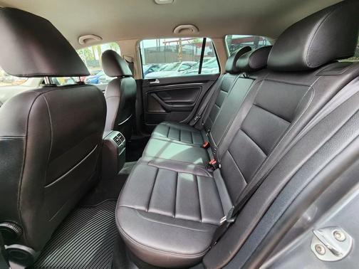 2012 Volkswagen Jetta SportWagen TDI