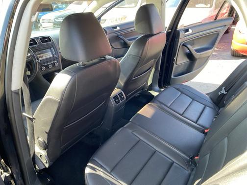 2012 Volkswagen Jetta SportWagen TDI