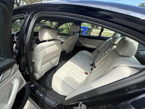 Black 2019 BMW M550 i xDrive