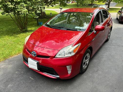 Red 2013 Toyota Prius Two