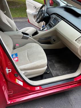 Red 2013 Toyota Prius Two