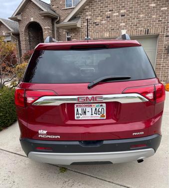 Red 2019 GMC Acadia SLE-2