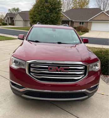 Red 2019 GMC Acadia SLE-2