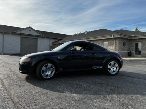 2002 Audi TT quattro