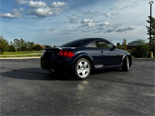 2002 Audi TT quattro