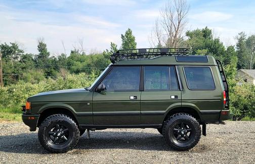 Green 1998 Land Rover Discovery LSE