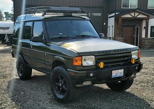 Green 1998 Land Rover Discovery LSE