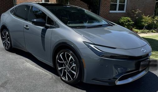 2025 Toyota Prius Plug-In Hybrid XSE