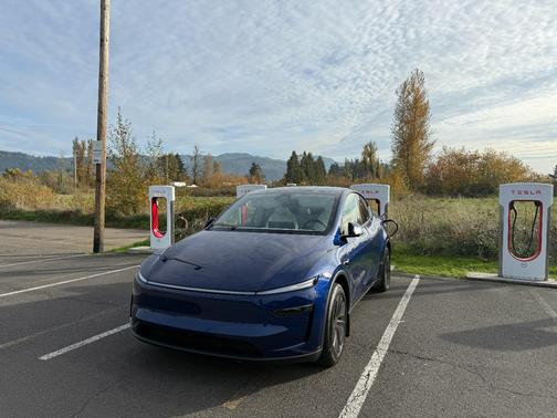 2026 Tesla Model Y Long Range Launch Series AWD