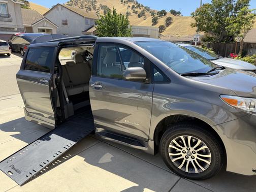 Gray 2020 Toyota Sienna XLE Premium