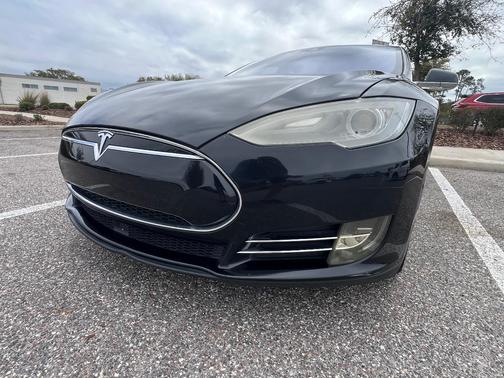 Black 2016 Tesla Model S 70D