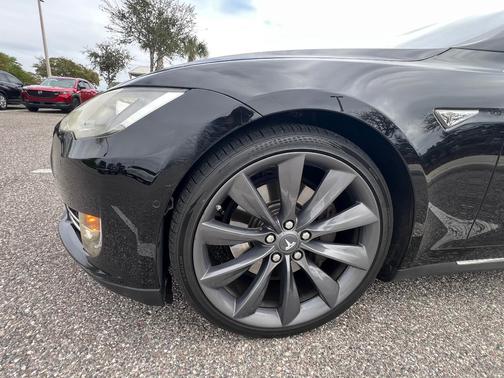 Black 2016 Tesla Model S 70D