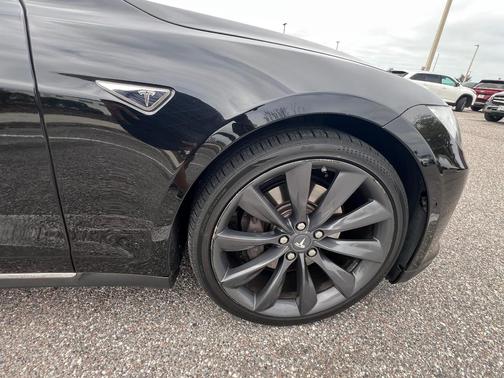 Black 2016 Tesla Model S 70D