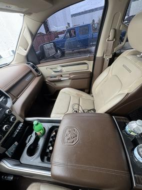 Black 2019 RAM 1500 Laramie