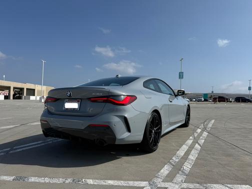 Gray 2024 BMW 430 i