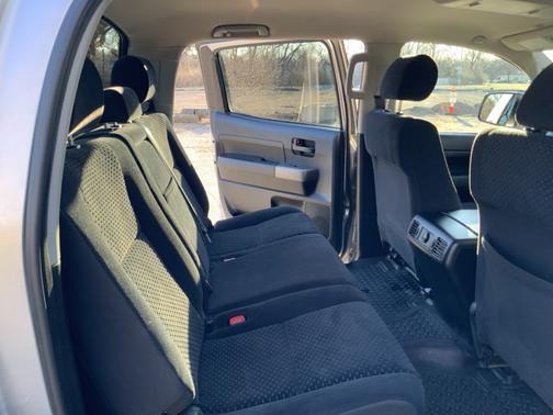 2010 Toyota Tundra Base