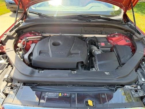 Red 2018 Volvo XC60 T5 Inscription