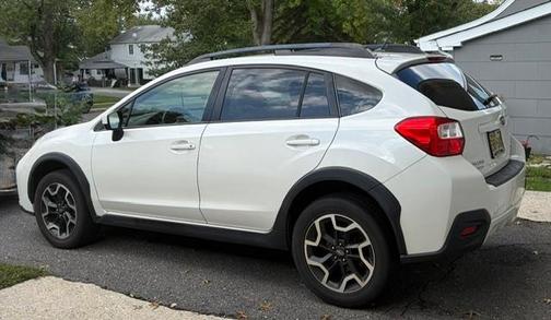White 2016 Subaru Crosstrek 2.0i Premium