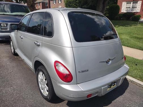 Silver 2008 Chrysler PT Cruiser Touring