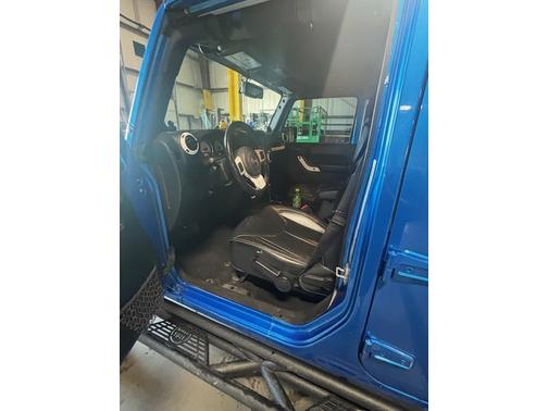 2014 Jeep Wrangler Unlimited Polar Edition