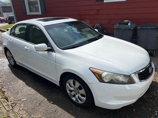 White 2009 Honda Accord EX-L