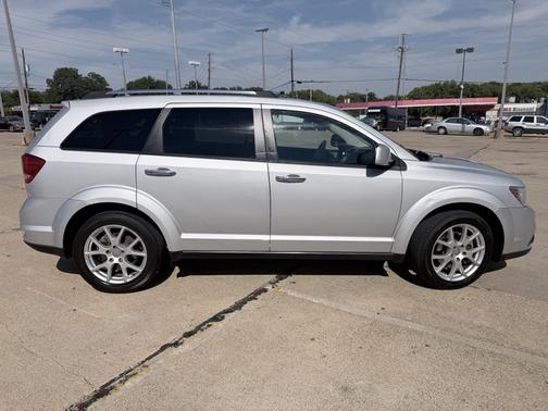 Silver 2014 Dodge Journey Limited
