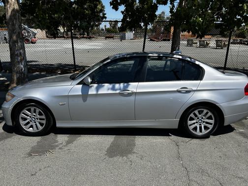 2006 BMW 325 xi