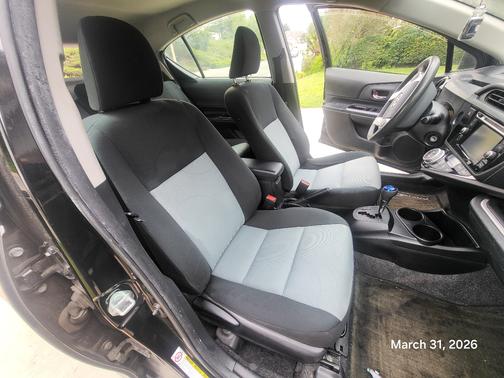 2015 Toyota Prius c Four