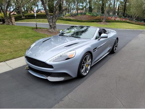 2014 Aston Martin Vanquish Volante
