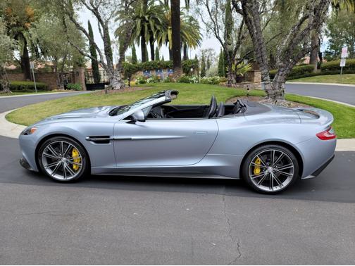 2014 Aston Martin Vanquish Volante