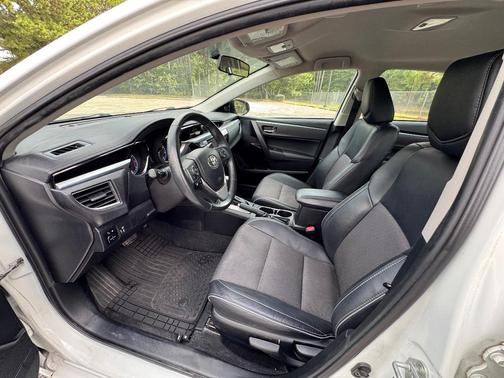 White 2015 Toyota Corolla S