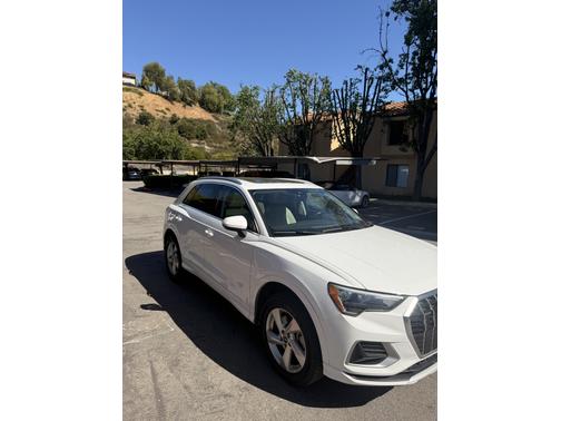 2021 Audi Q3 40 Premium