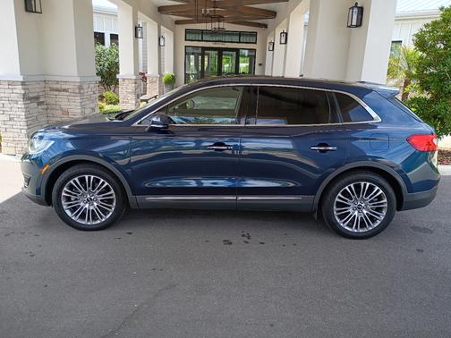 Blue 2017 Lincoln MKX Reserve