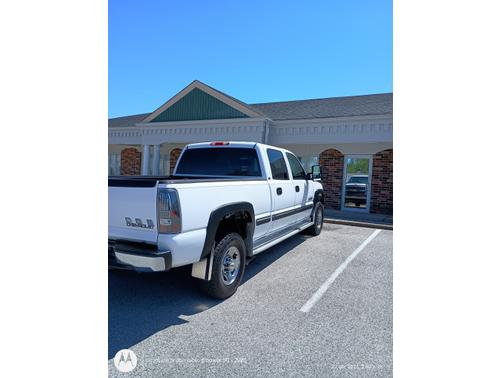 2002 Chevrolet Silverado 2500 LS H/D Crew Cab